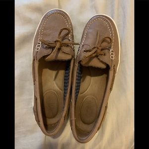 Sperry slip on